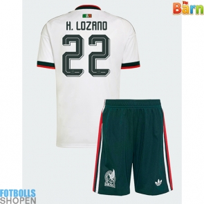 Billiga Mexiko Hirving Lozano #22 Bortatröja Barn VM 2026 Kortärmad (+ Korta byxor)